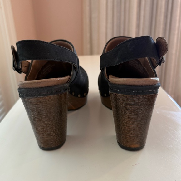 Dansko Delle Suede Slingback Black Platform Clogs w/Wooden Heel, Black, Sz 36 - Picture 8 of 14